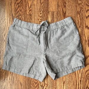 Liz Claiborne Gray Striped Women's Shorts, Size Small